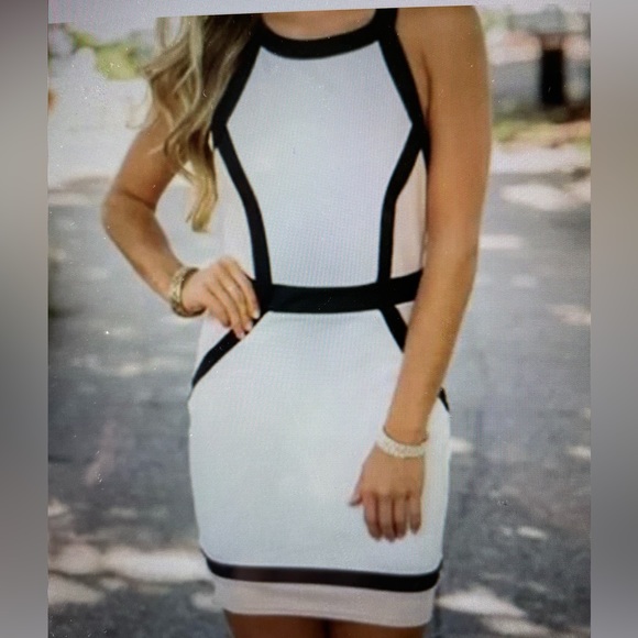 Entry strap dress - Picture 5 of 5